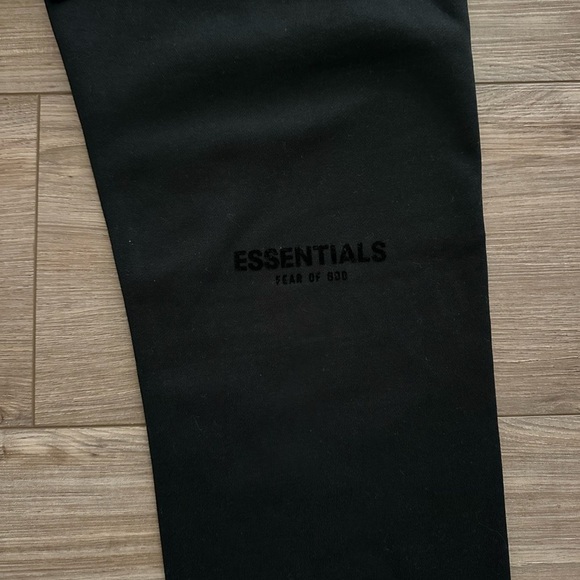 Essentials Fear of God Stretch Limo Black Pants, size XL - Picture 3 of 8